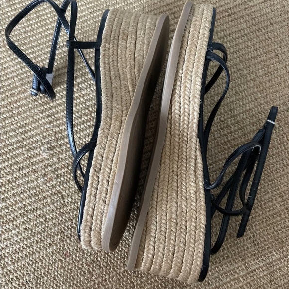 NWOT! Nine West platform sandals. Style wnalexx3. 7.5M. Black. Strappy. - Picture 10 of 10